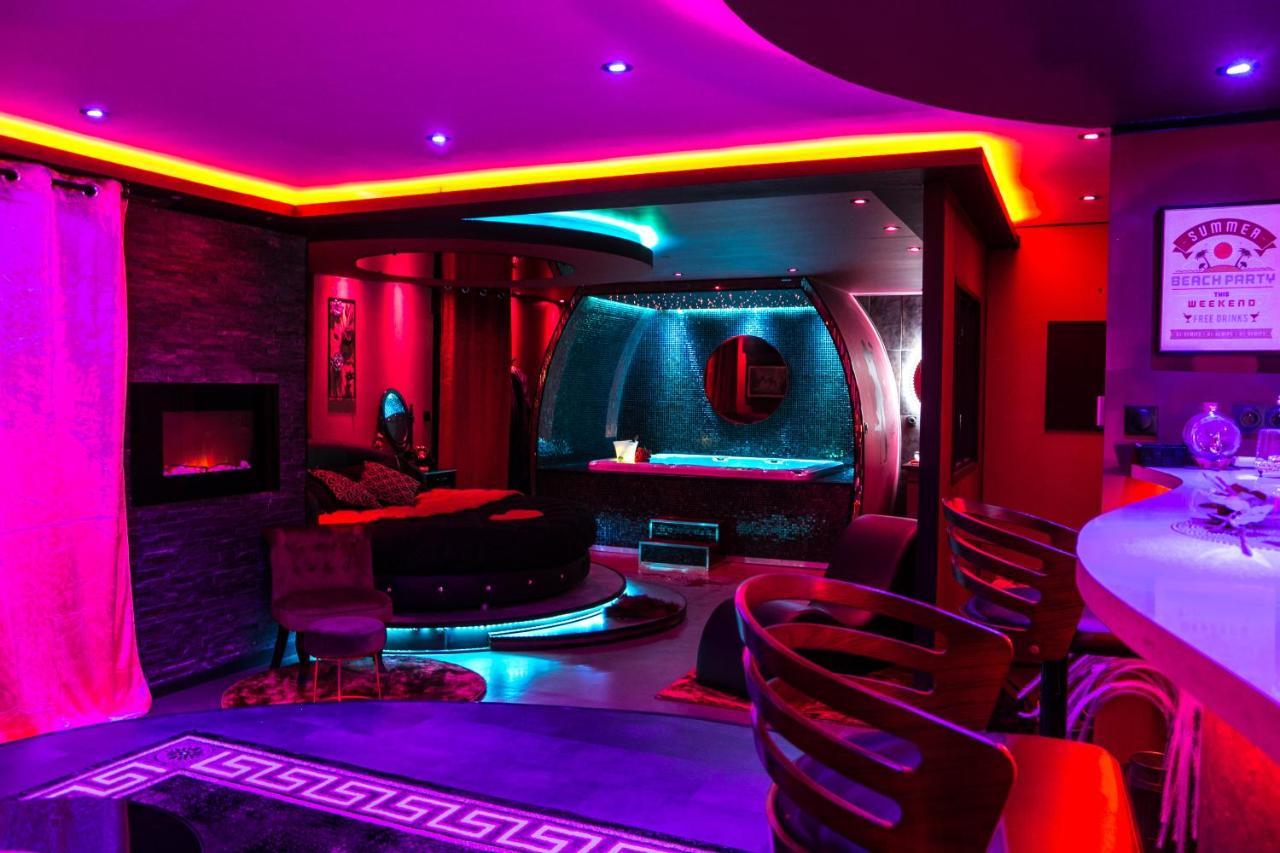 טולוז L'Insolite Spa Privatif "Suite Luxueuse-Jacuzzi" מראה חיצוני תמונה