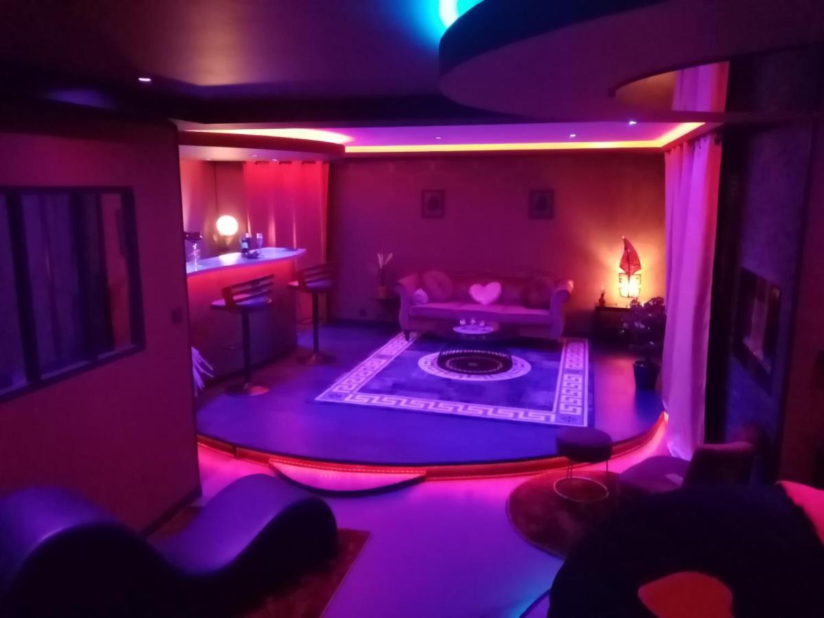 טולוז L'Insolite Spa Privatif "Suite Luxueuse-Jacuzzi" מראה חיצוני תמונה
