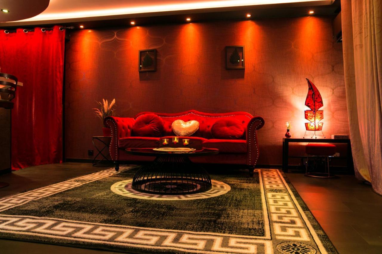 טולוז L'Insolite Spa Privatif "Suite Luxueuse-Jacuzzi" מראה חיצוני תמונה