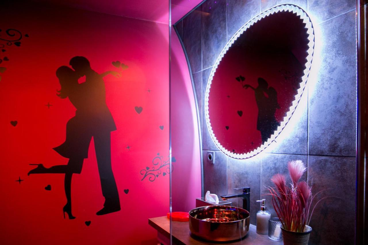 טולוז L'Insolite Spa Privatif "Suite Luxueuse-Jacuzzi" מראה חיצוני תמונה